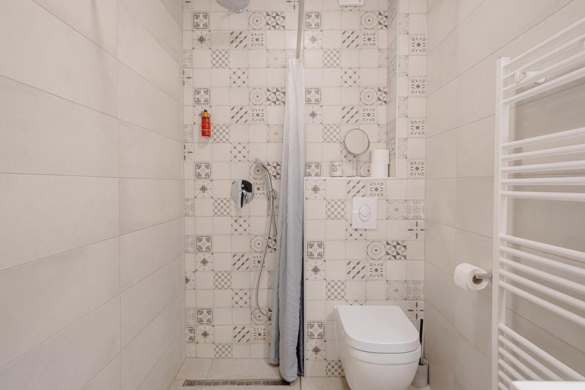 أوميس Rogac Rooms & Restaurant المظهر الخارجي الصورة